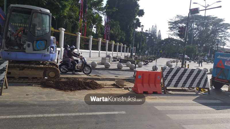 Salah+satu+titik+proyek+yang+belum+selesai+dikerjakan