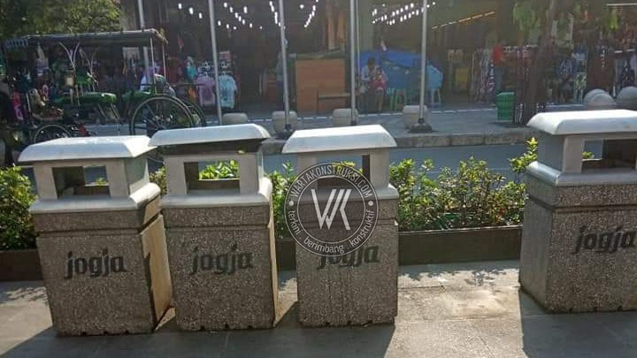 Banyak+Tempat+Sampah+di+Sepanjang+Malioboro+Rusak