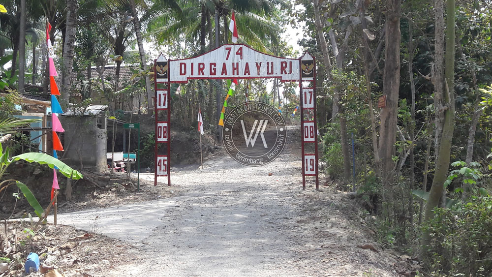 Lokasinya+berada+di+perbukitan+dengan+akses+jalan+rusak+parah