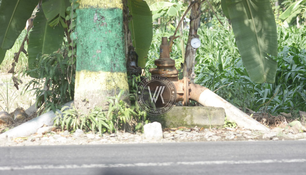 Jaringan+pipa+PDAM+Kulon+Progo+bocor