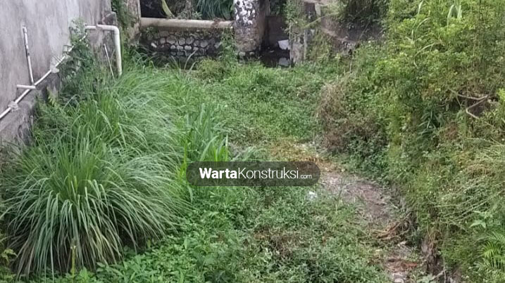 Saluran+irigasi+di+Beji+Utama+tidak+terawat