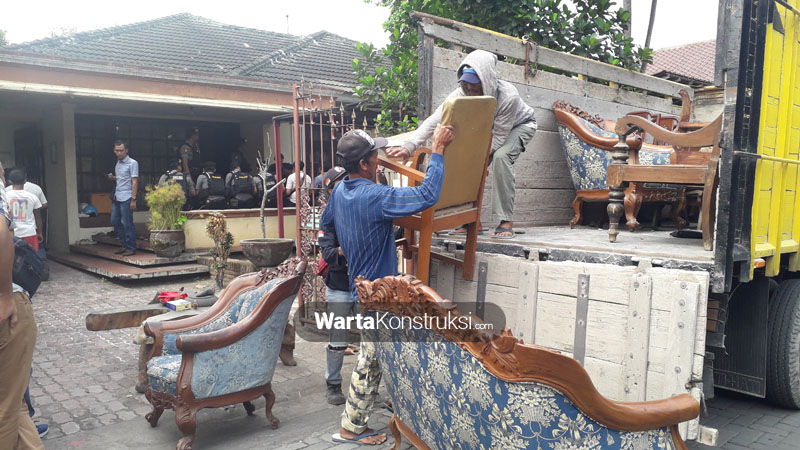 Eksekusi+rumah+dan+tanah+di+Pogung+Baru+berjalan+lancar