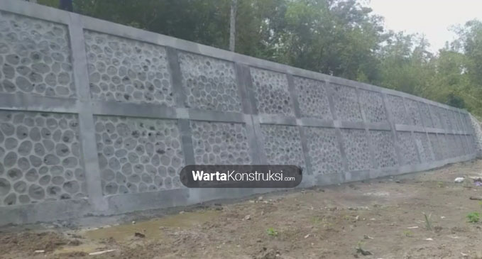 perkuatan+tebing+sungai+winongo+gading+kretek